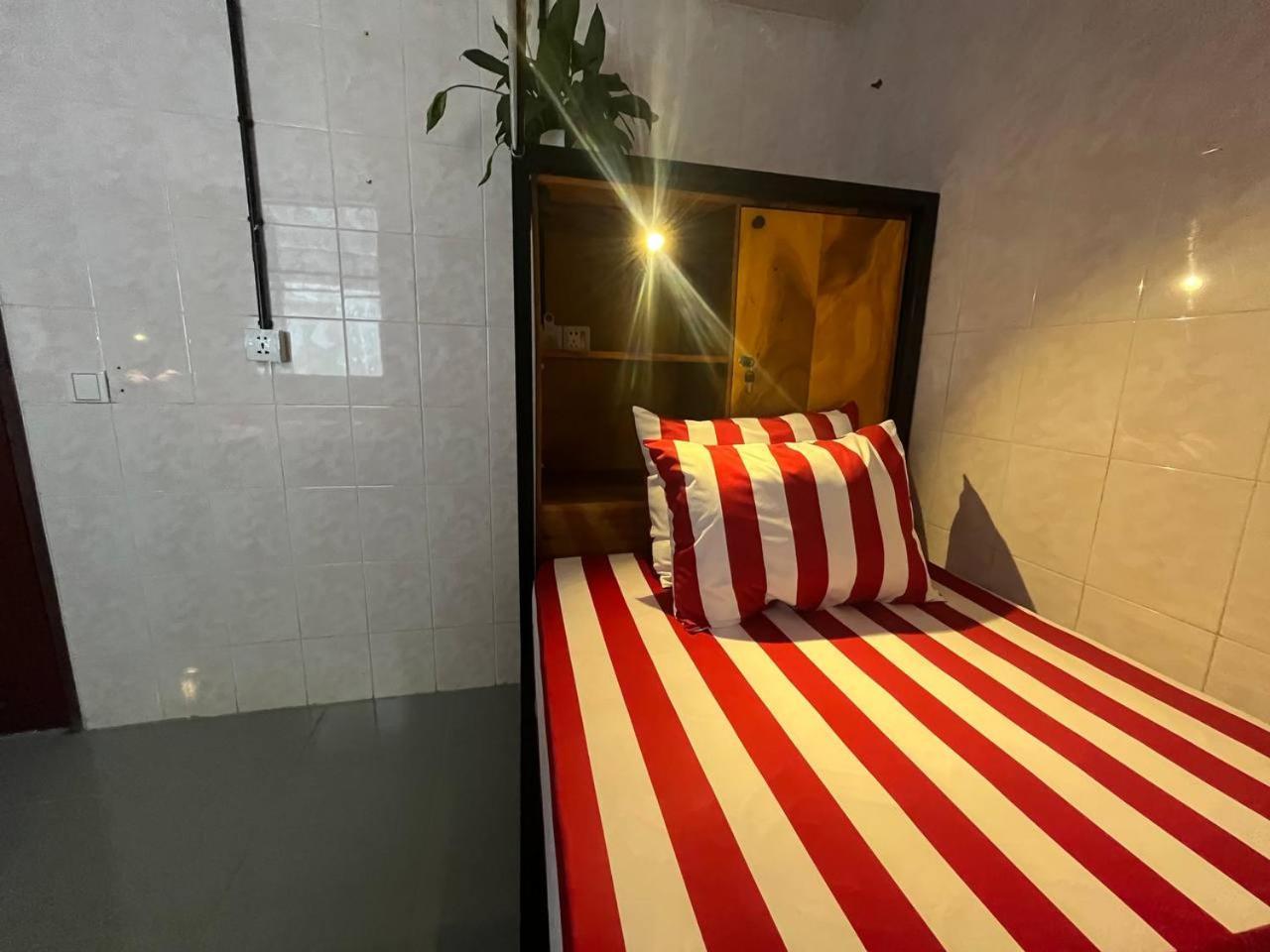 Por Chey Guesthouse Battambang Luaran gambar